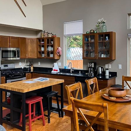 Hanging Glacier Chalet Girdwood Ngoại thất bức ảnh